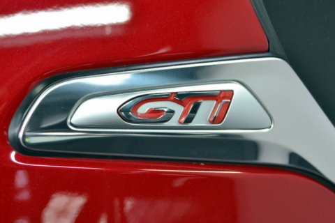 Peugeot 208 GTI