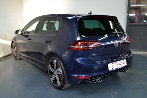 VW Golf R 2.0 TSI