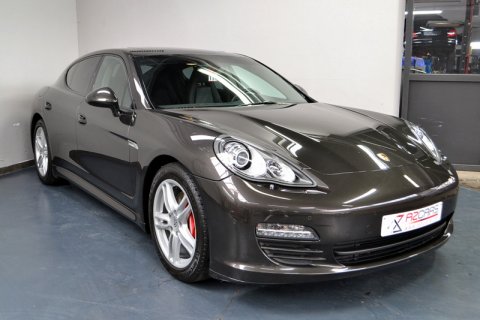 Porsche Panamera 4