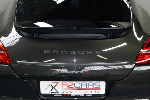 Porsche Panamera 4