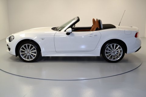 Fiat 124 Spider