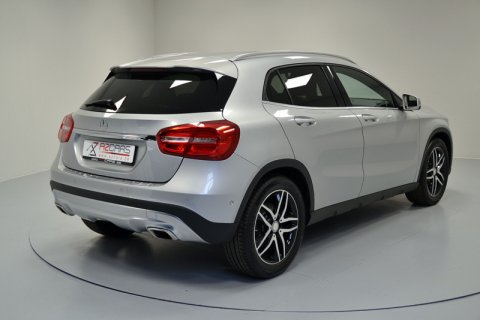 Mercedes GLA200d Auto