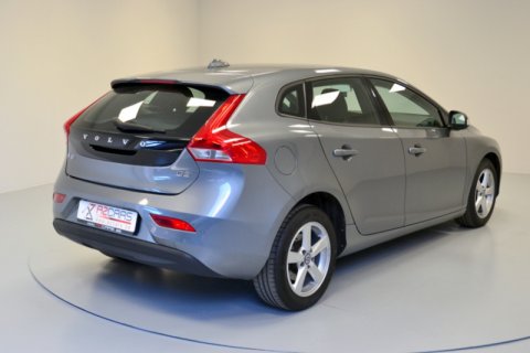 Volvo V40 D2