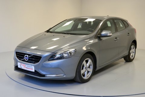 Volvo V40 D2