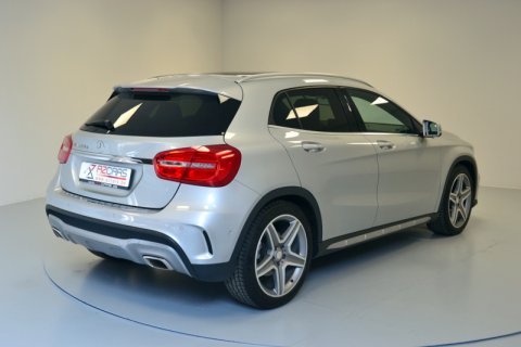 Mercedes-Benz GLA 200d