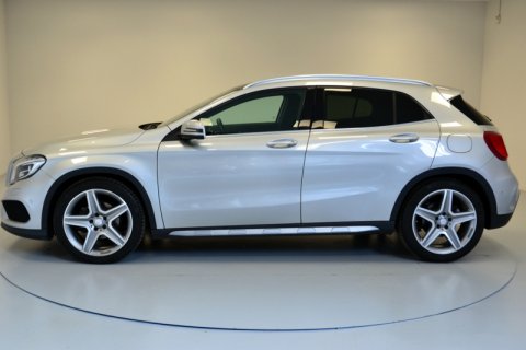 Mercedes-Benz GLA 200d