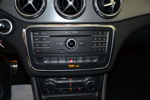 Mercedes-Benz GLA 200d