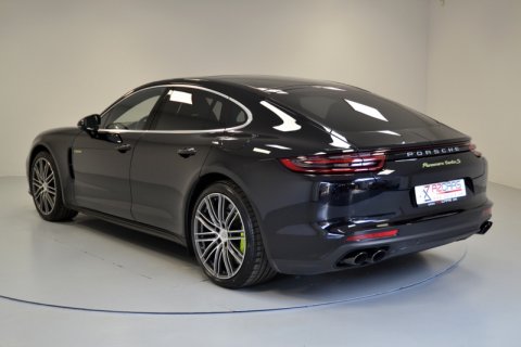 Porsche Panamera 4.0 V8 Turbo S