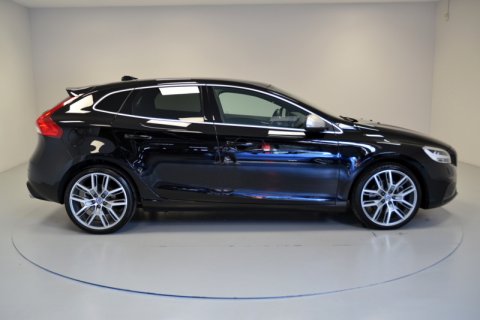 Volvo V40 2.0 T4 R DESIGN