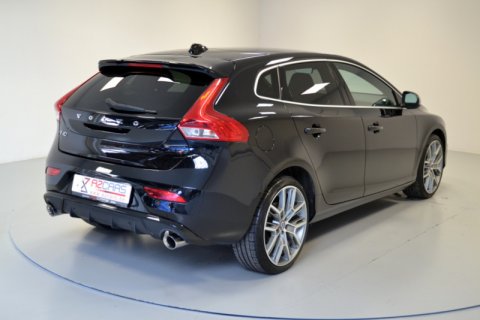 Volvo V40 2.0 T4 R DESIGN