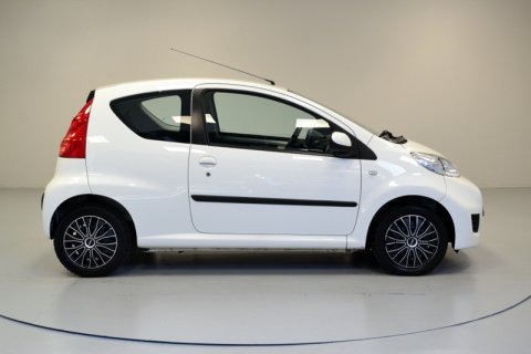 Peugeot 107 Trendy 1.0i