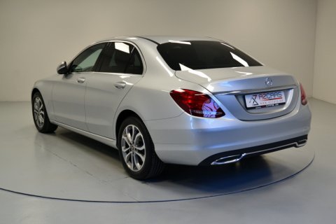 Mercedes C180d