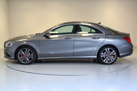 Mercedes-Benz Cla 180 i