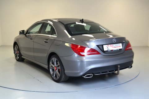 Mercedes-Benz Cla 180 i