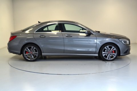 Mercedes-Benz Cla 180 i