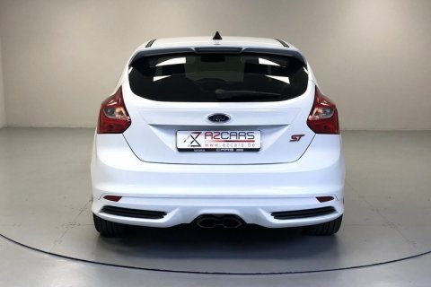 Ford Focus 2.0 Ecoboost ST2