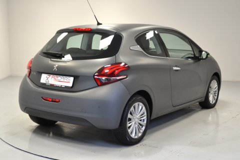 Peugeot 208 1.2 Pure Tech