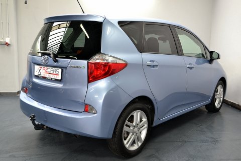 Toyota Verso S