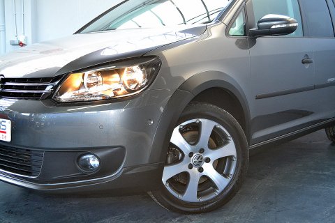 VW Cross Touran