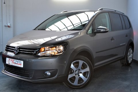 VW Cross Touran