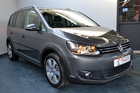 VW Cross Touran