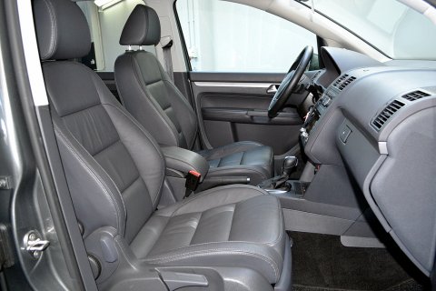 VW Cross Touran