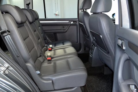 VW Cross Touran