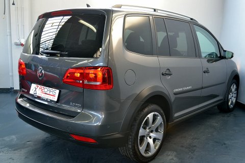 VW Cross Touran