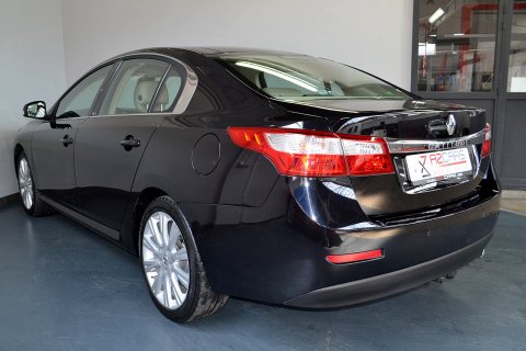Renault Latitude 2.0 DCI