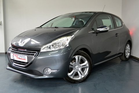 Peugeot 208 1.6I Allure