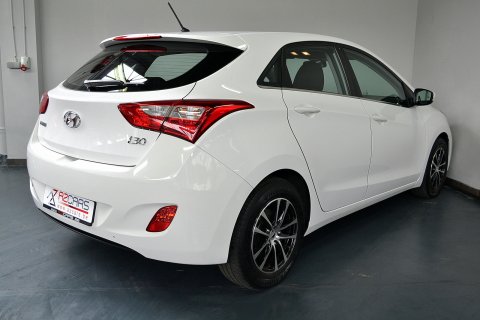 Hyundai I30 1.6 CDRDI Lounge