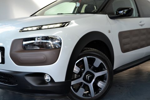 Citroen C4 CACTUS 1.2I