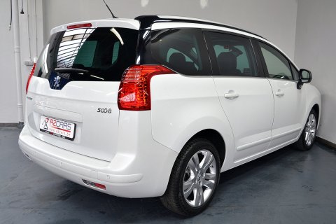 Peugeot 5008 1.6Hdi Allure