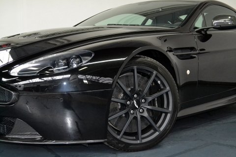 Aston Martin Vantage S 5.9i V12