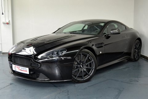 Aston Martin Vantage S 5.9i V12