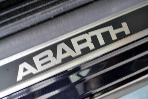 Fiat 500 1.4T-Jet ABARTH