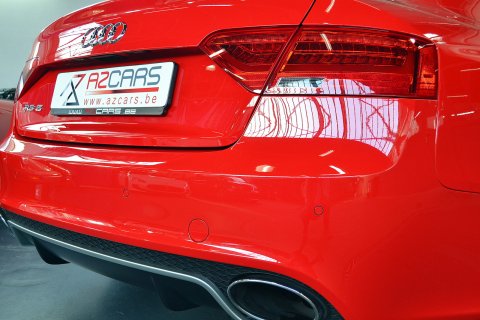 Audi RS5 4.2 V8 Quattro