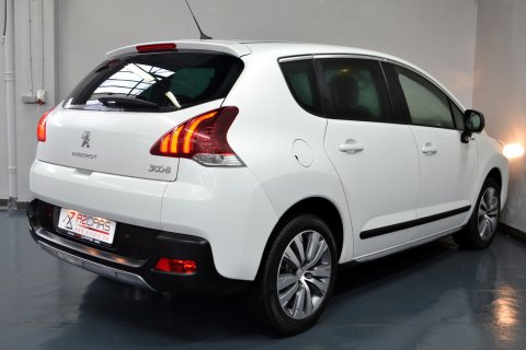 Peugeot 3008 1.6Hdi Style