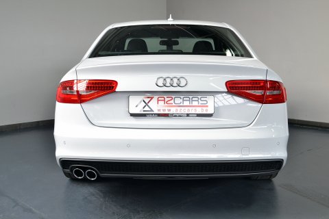 Audi A4 2.0TDI S-Line