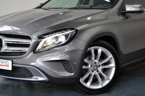 Mercedes GLA180 7G-Tronic