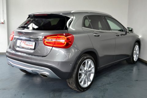 Mercedes GLA180 7G-Tronic