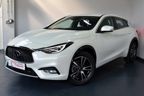 Infinity Q30 1.5d DCT Auto