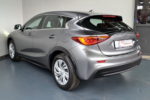 Infinity Q30 1.5d Prémium