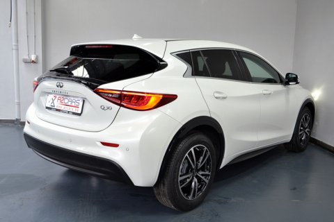 Infinity Q30 1.5d DCT Auto