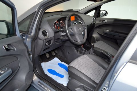 Opel Corsa 1.4I Cosmo