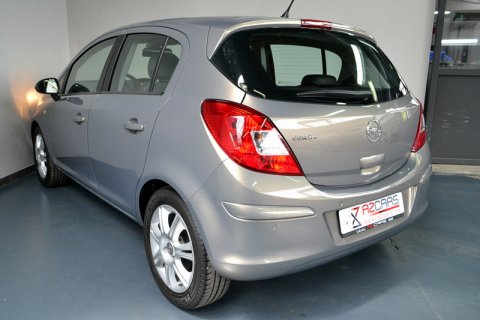 Opel Corsa 1.4I Cosmo