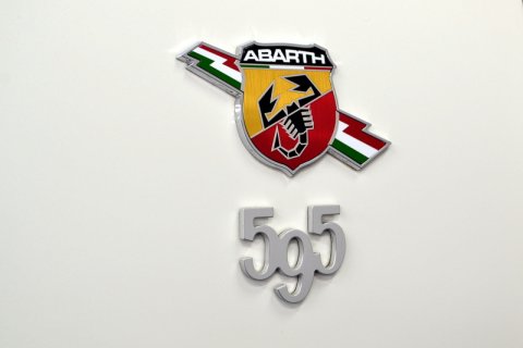 Abarth 595 1.4 T-Jet F1