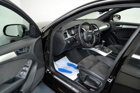Audi A4 Avant 2.0 TDI S-Line